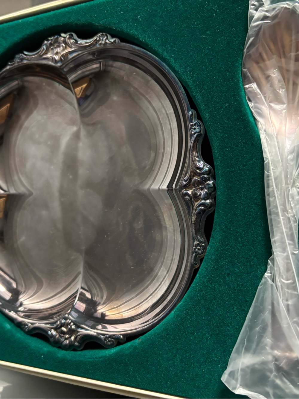 Oneida Ornate Decorative Serving Tray - Silver Plate
